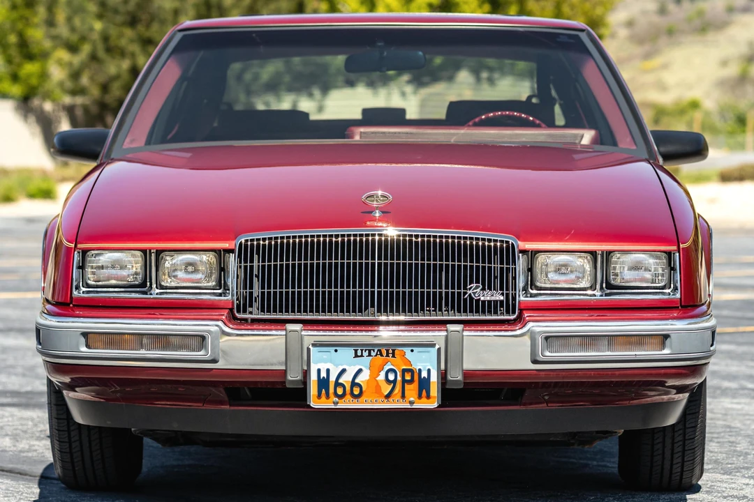 1987 Buick Riviera 4th-7th Gen - Image 2 of 31