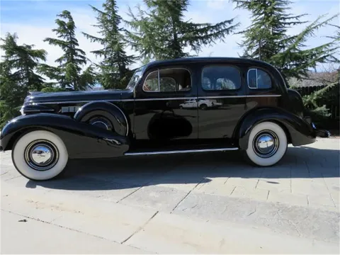 1937 Buick Roadmaster Model 81 F Formal Sedan