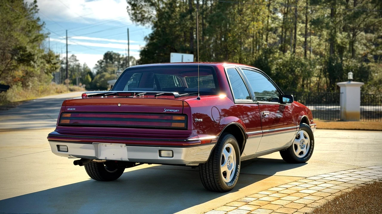 1987 Buick Skylark 4th+ Gen - Image 13 of 31