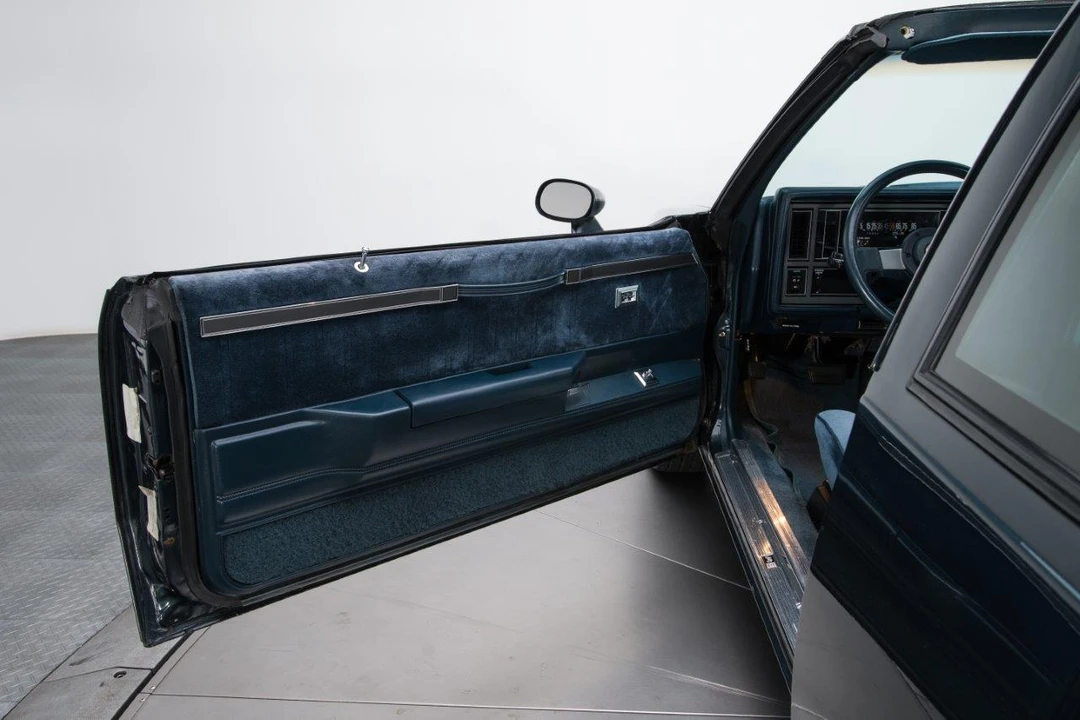 1987 Buick Regal - Image 28 of 31