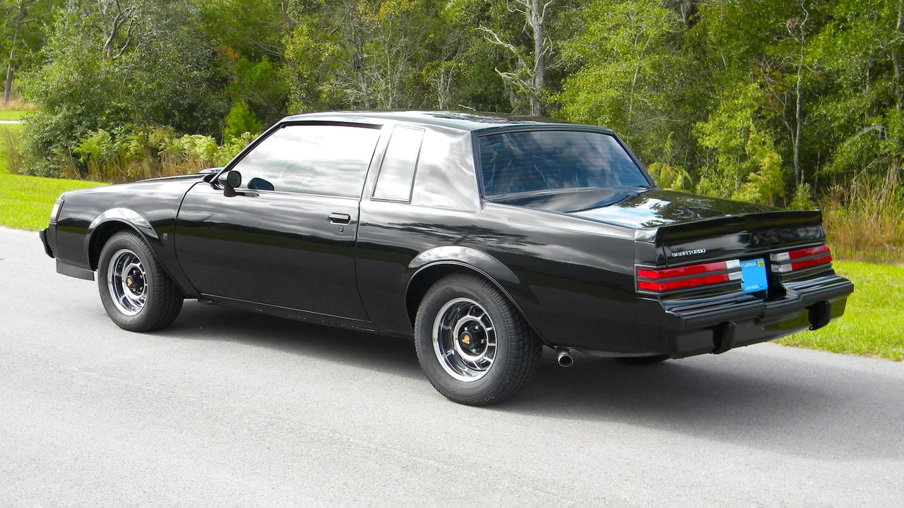 1987 Buick Regal - Image 16 of 18