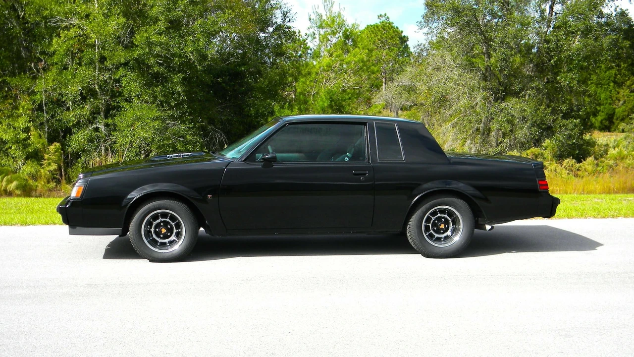 1987 Buick Regal - Image 17 of 18