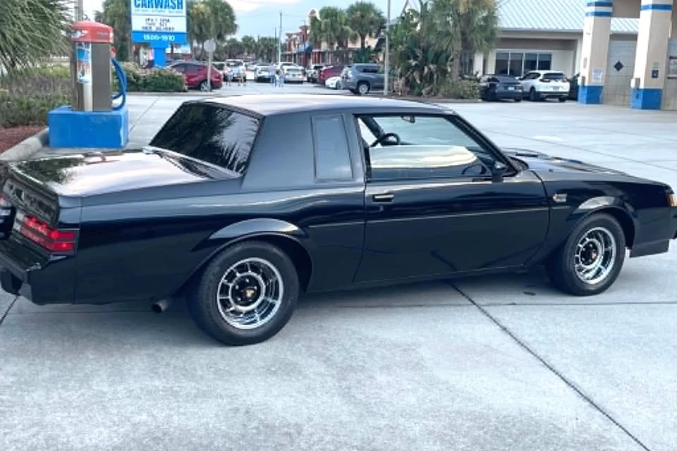 1987 Buick Grand National - Image 2 of 17