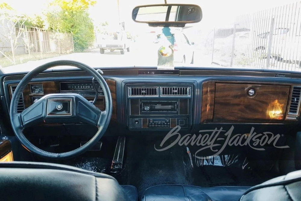 1987 Cadillac Brougham - Image 5 of 14