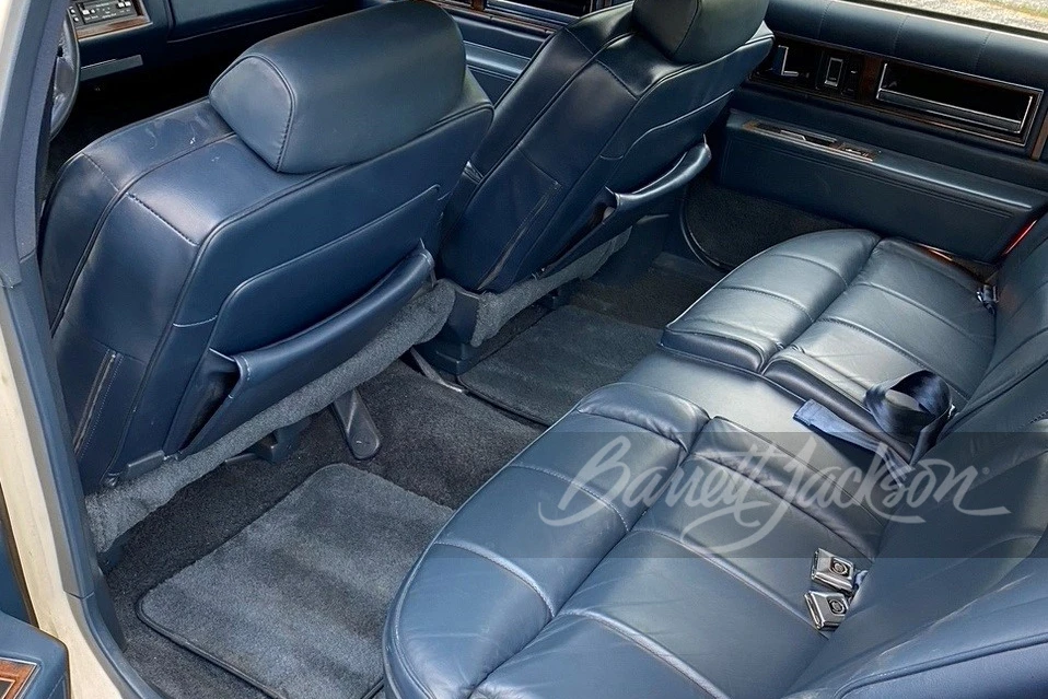 1987 Cadillac DeVille 6th Gen - Image 8 of 13