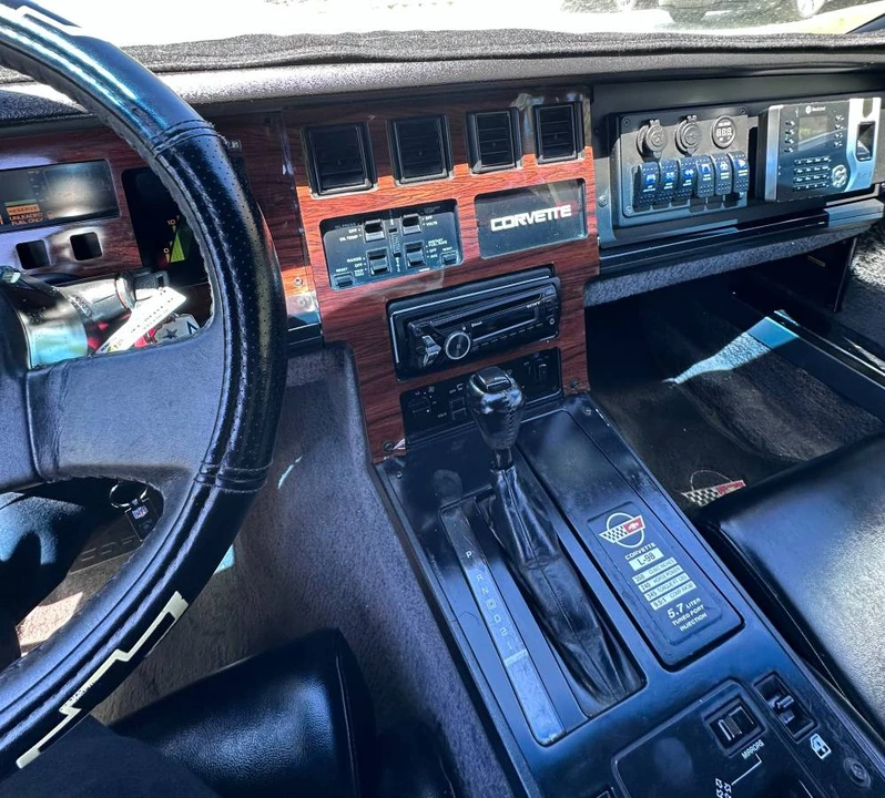 1987 Chevrolet Corvette C4 - Image 9 of 11