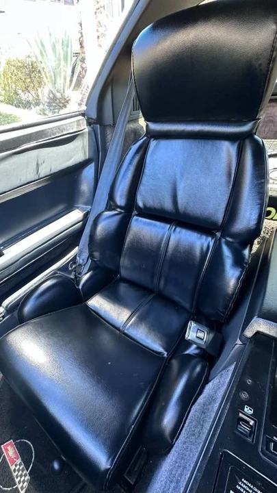 1987 Chevrolet Corvette C4 - Image 8 of 11