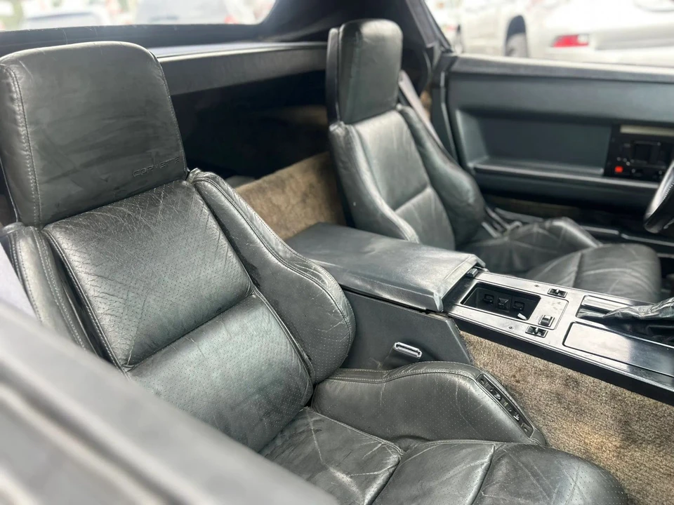 1987 Chevrolet Corvette C4 - Image 23 of 31