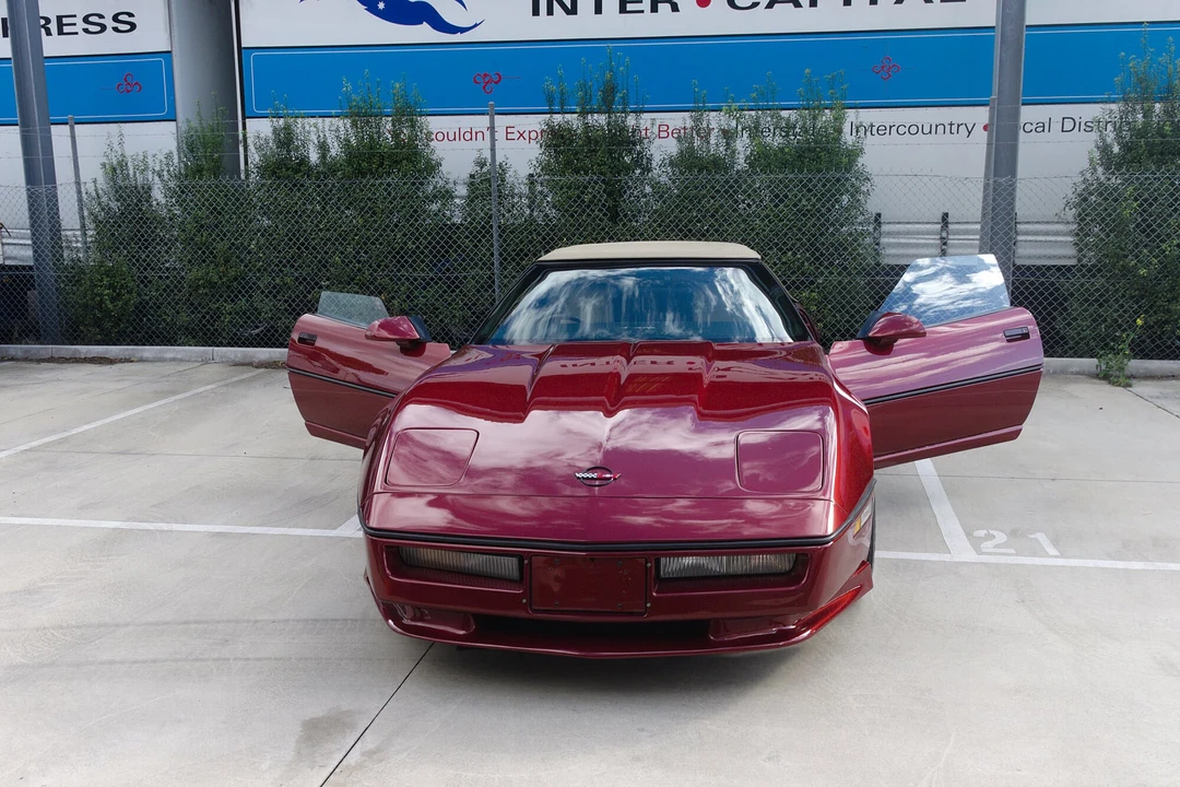 1987 Chevrolet Corvette C4 - Image 12 of 31