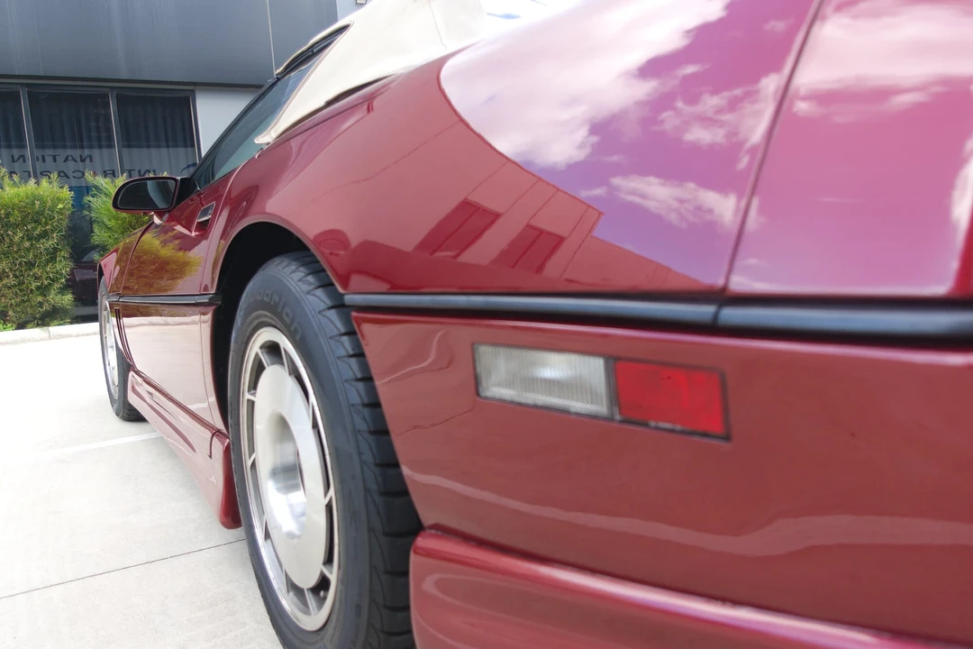 1987 Chevrolet Corvette C4 - Image 30 of 31