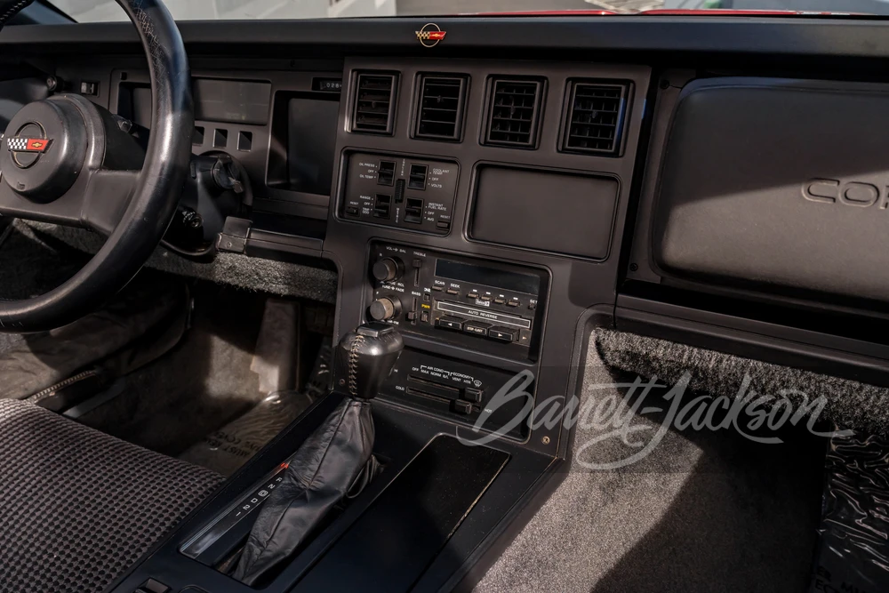 1987 Chevrolet Corvette C4 - Image 22 of 31