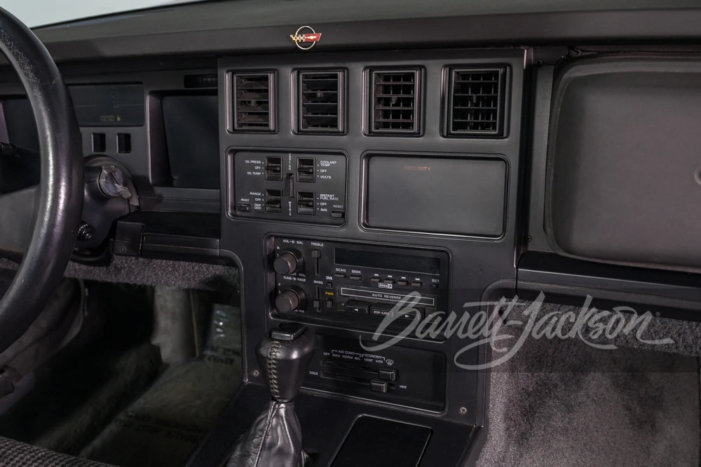1987 Chevrolet Corvette C4 - Image 26 of 31
