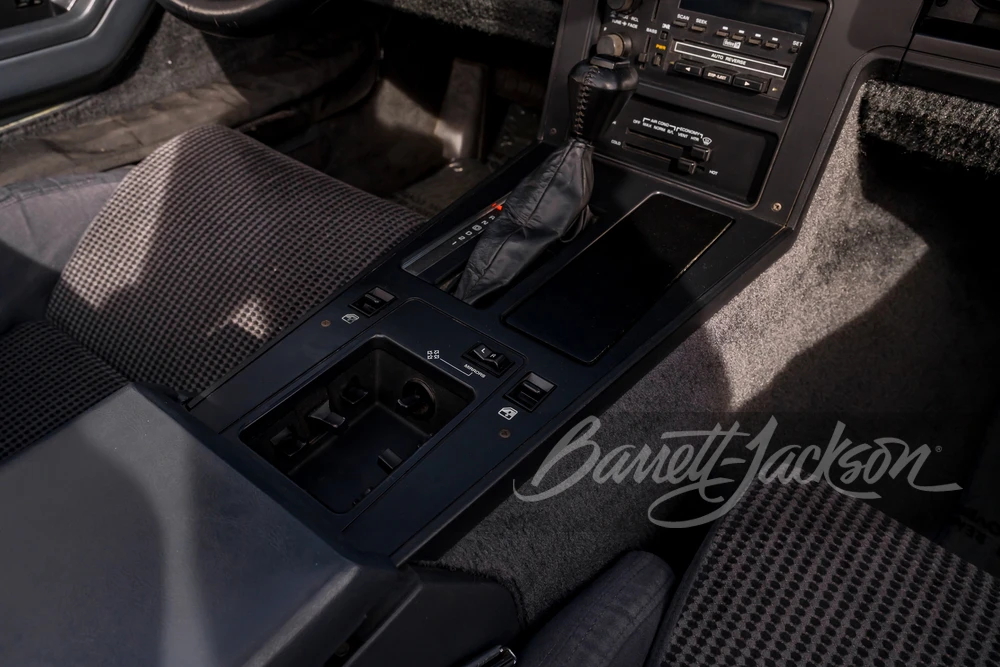 1987 Chevrolet Corvette C4 - Image 28 of 31