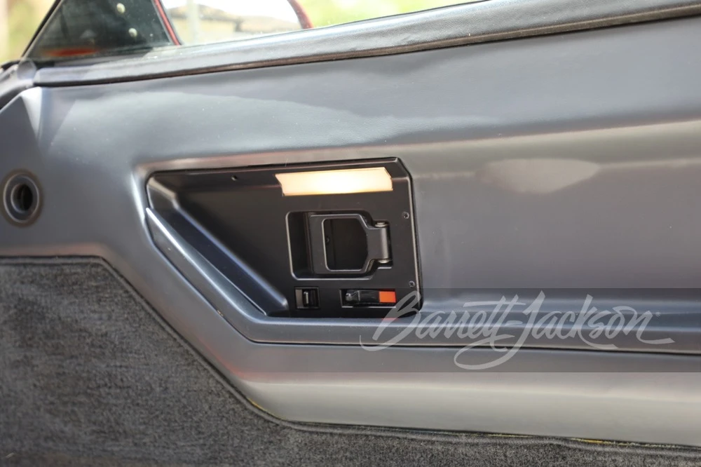 1987 Chevrolet Corvette C4 - Image 12 of 23