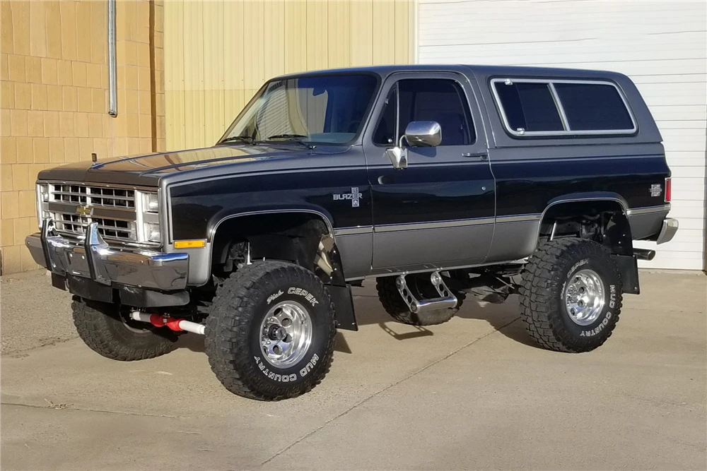 1987 Chevrolet K5 Blazer 2nd Gen - Image 2 of 7