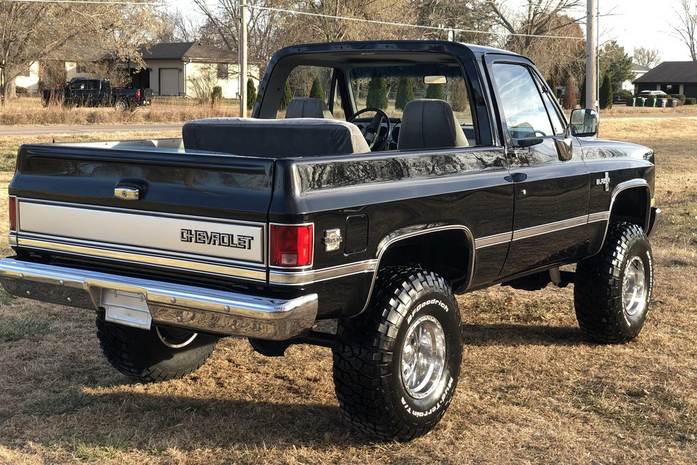 1987 Chevrolet K5 Blazer 2nd Gen - Image 5 of 5