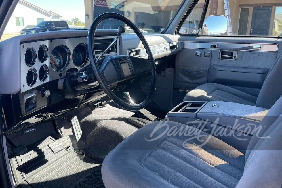 1987 Chevrolet K5 Blazer 2nd Gen - Image 3 of 10