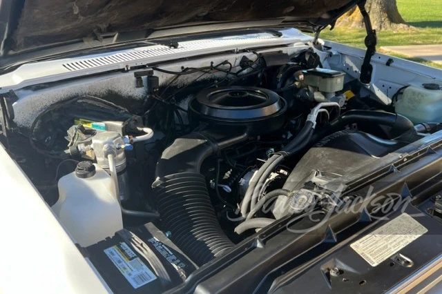 1987 Chevrolet K5 Blazer 2nd Gen - Image 2 of 7