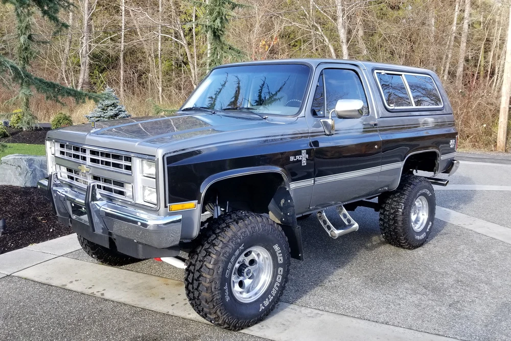 1987 Chevrolet K5 Blazer 2nd Gen - Image 2 of 3