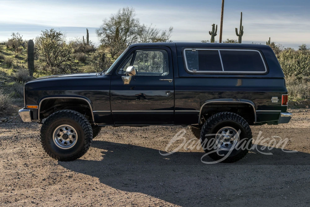 1987 Chevrolet K5 Blazer 2nd Gen - Image 11 of 12