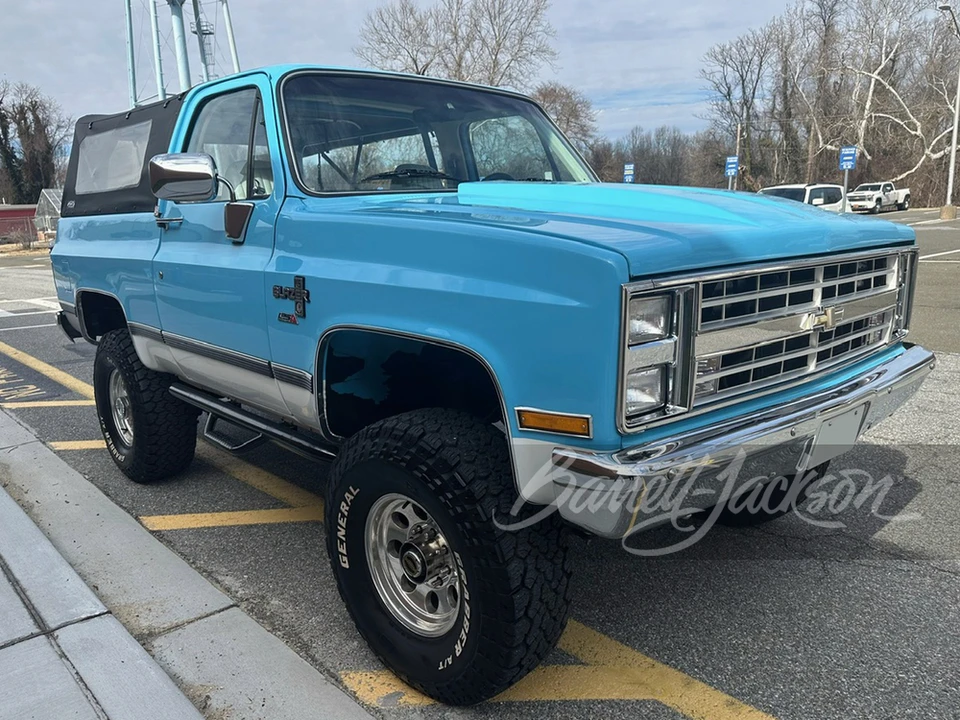1987 Chevrolet K5 Blazer 2nd Gen - Image 21 of 31