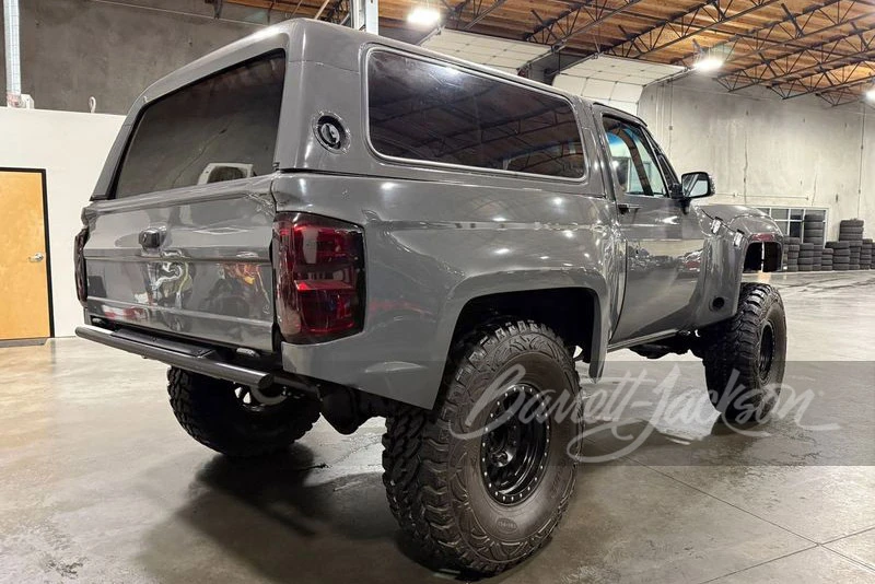 1987 Chevrolet K5 Blazer 2nd Gen - Image 2 of 12