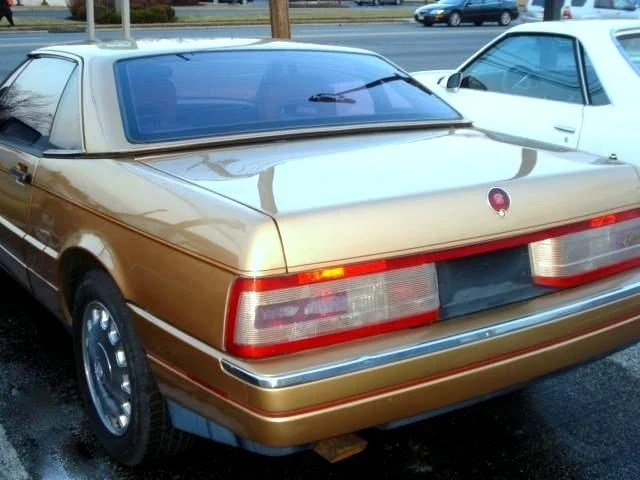 1987 Cadillac Allante - Image 5 of 21