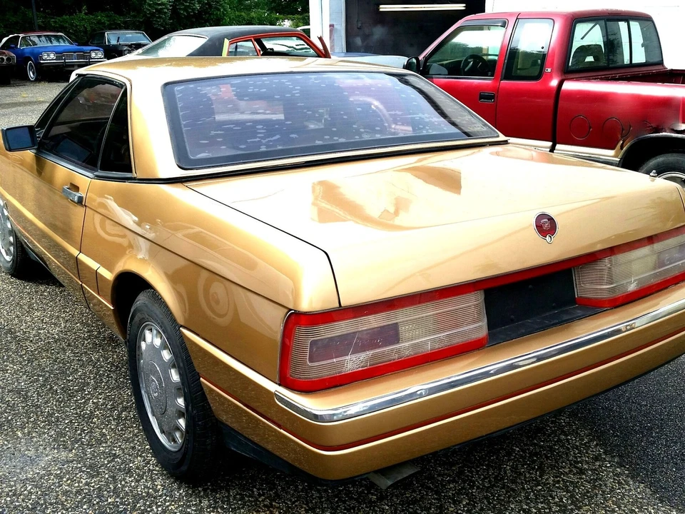 1987 Cadillac Allante - Image 4 of 21