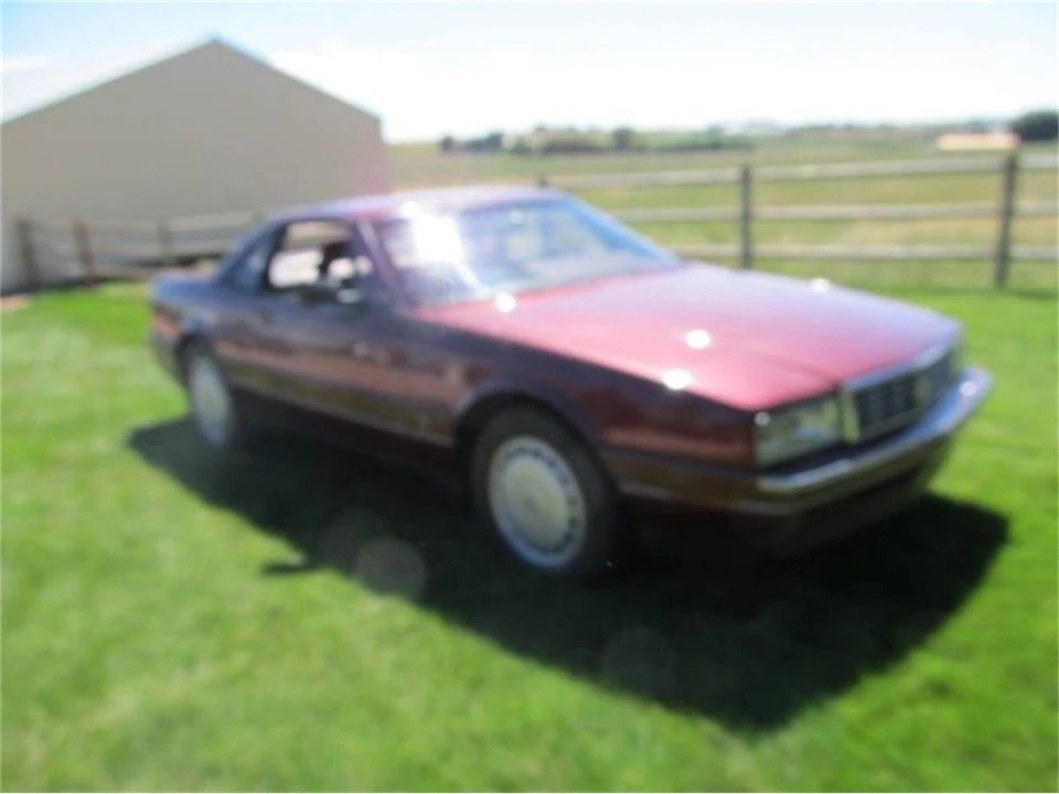 1987 Cadillac Allante - Image 9 of 10