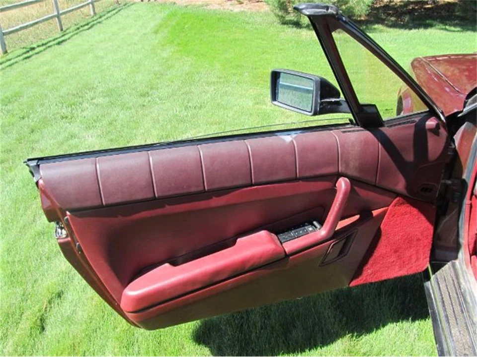 1987 Cadillac Allante - Image 5 of 10