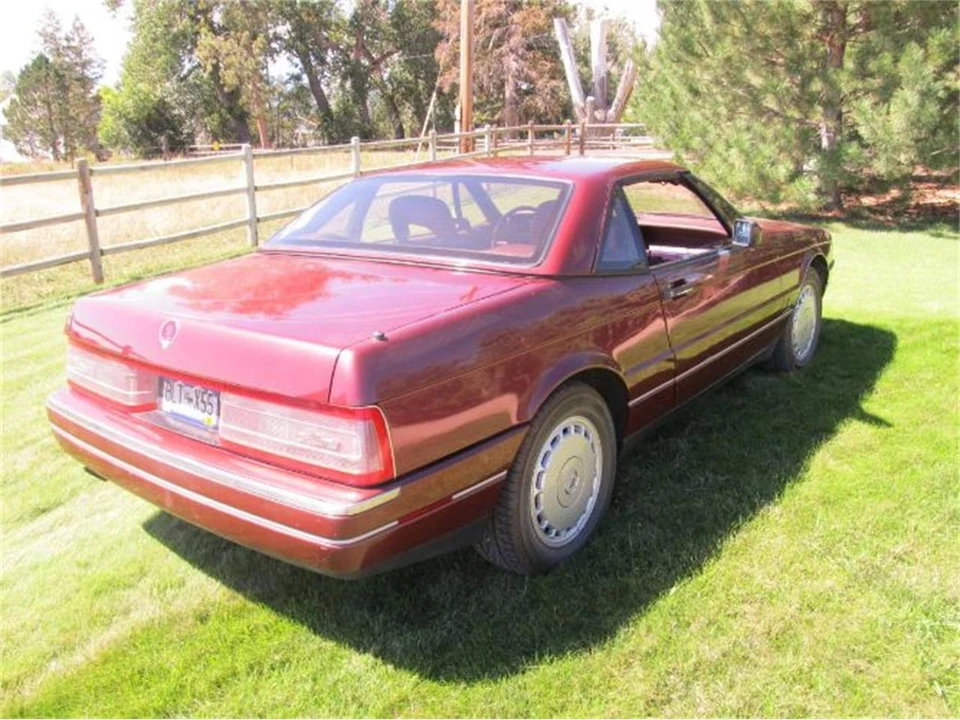 1987 Cadillac Allante - Image 8 of 10
