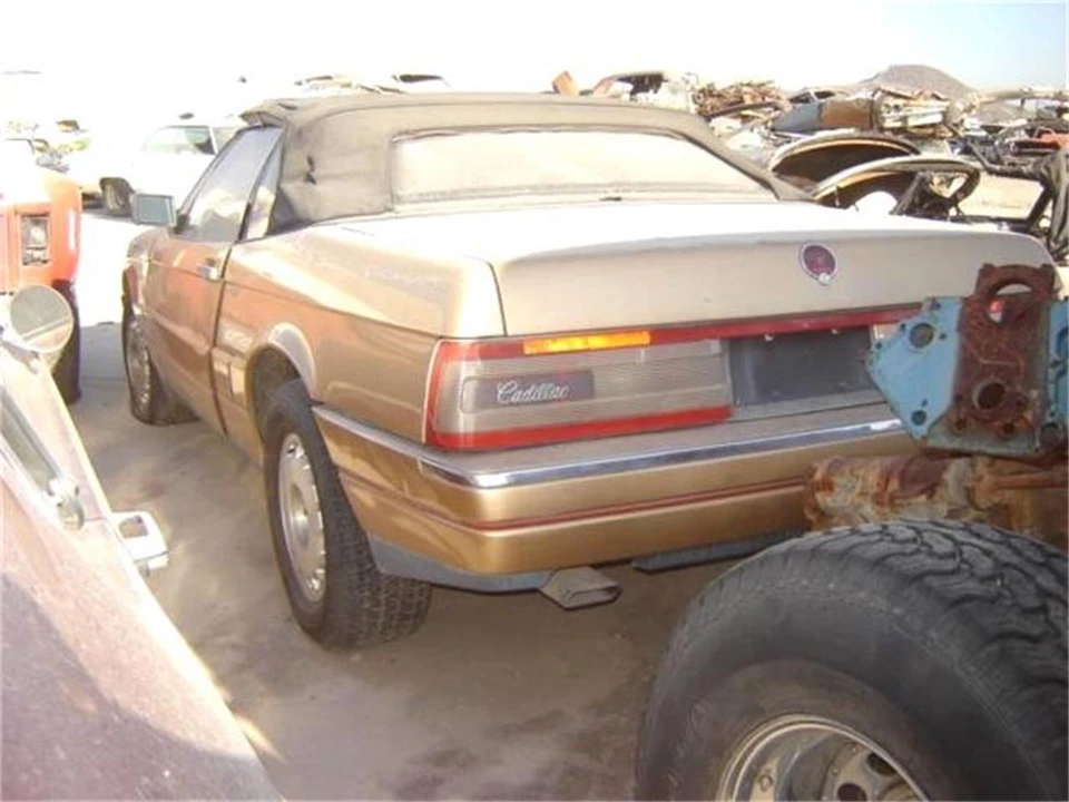 1987 Cadillac Allante - Image 6 of 6