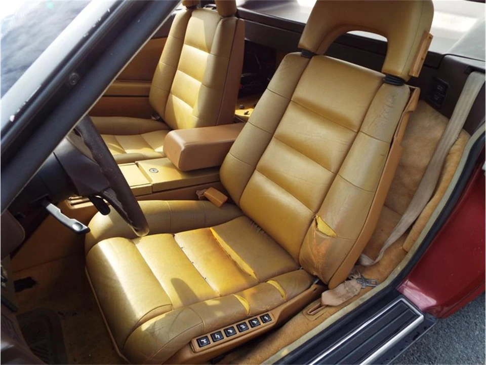 1987 Cadillac Allante - Image 10 of 15