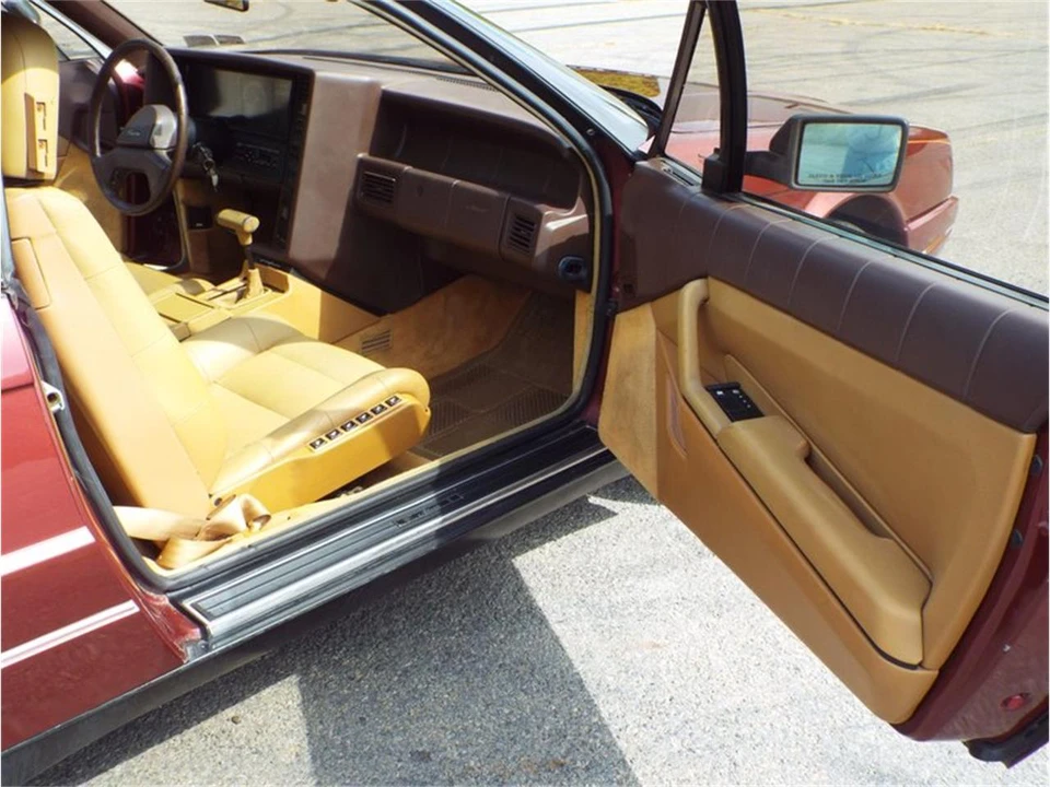 1987 Cadillac Allante - Image 9 of 15