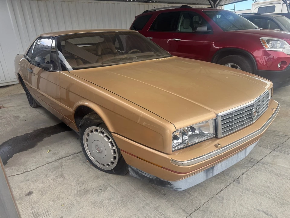 1987 Cadillac Allante - Image 12 of 13