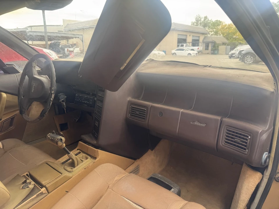 1987 Cadillac Allante - Image 4 of 13