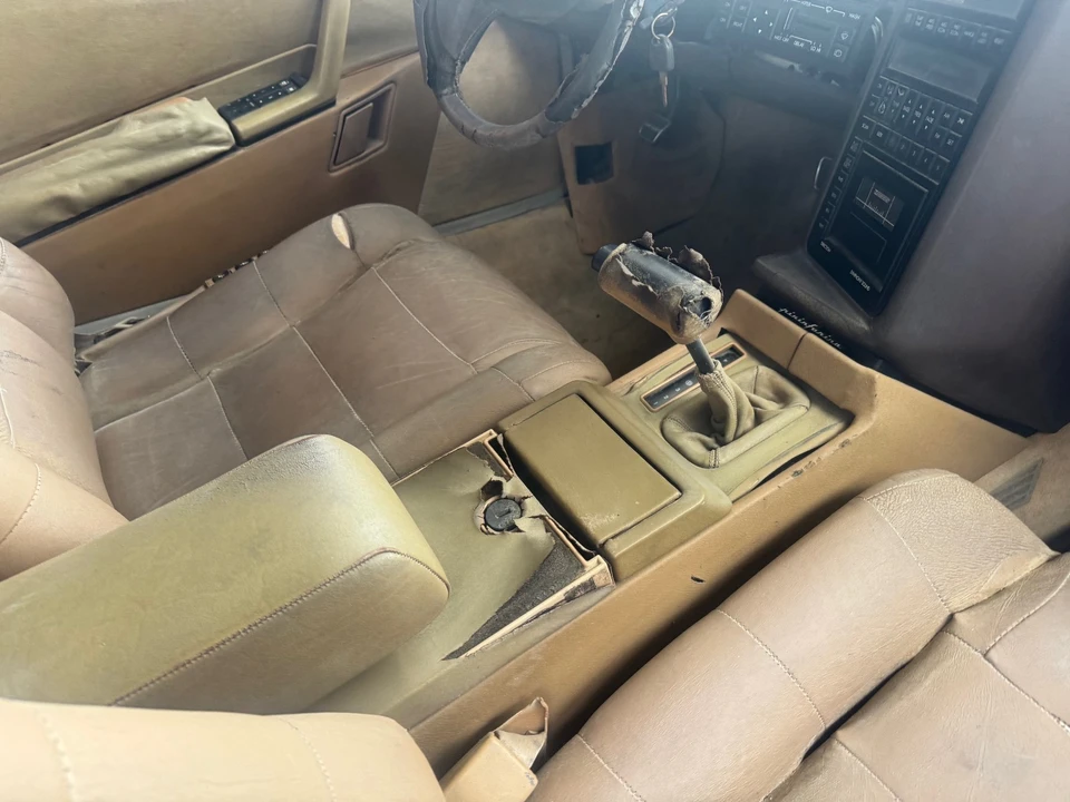 1987 Cadillac Allante - Image 2 of 13
