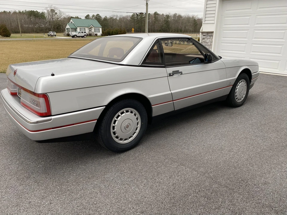 1987 Cadillac Allante - Image 21 of 31