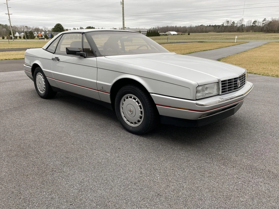 1987 Cadillac Allante - Image 2 of 31