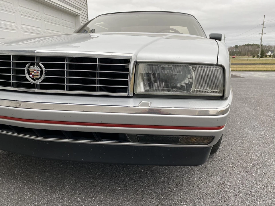 1987 Cadillac Allante - Image 28 of 31