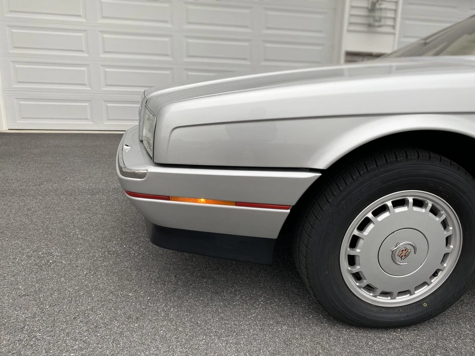 1987 Cadillac Allante - Image 29 of 31