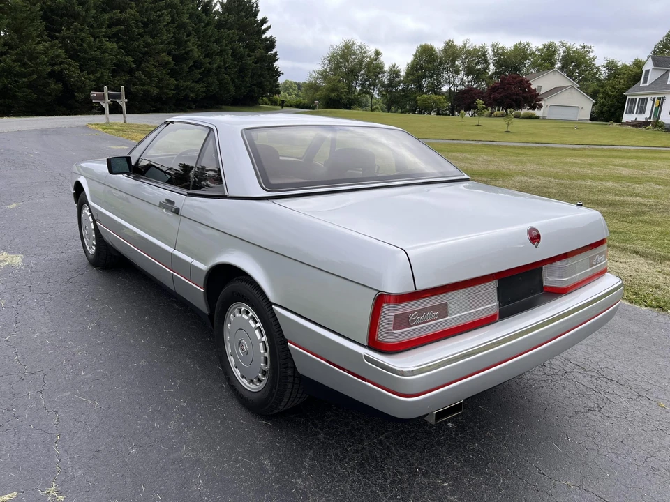 1987 Cadillac Allante - Image 23 of 31