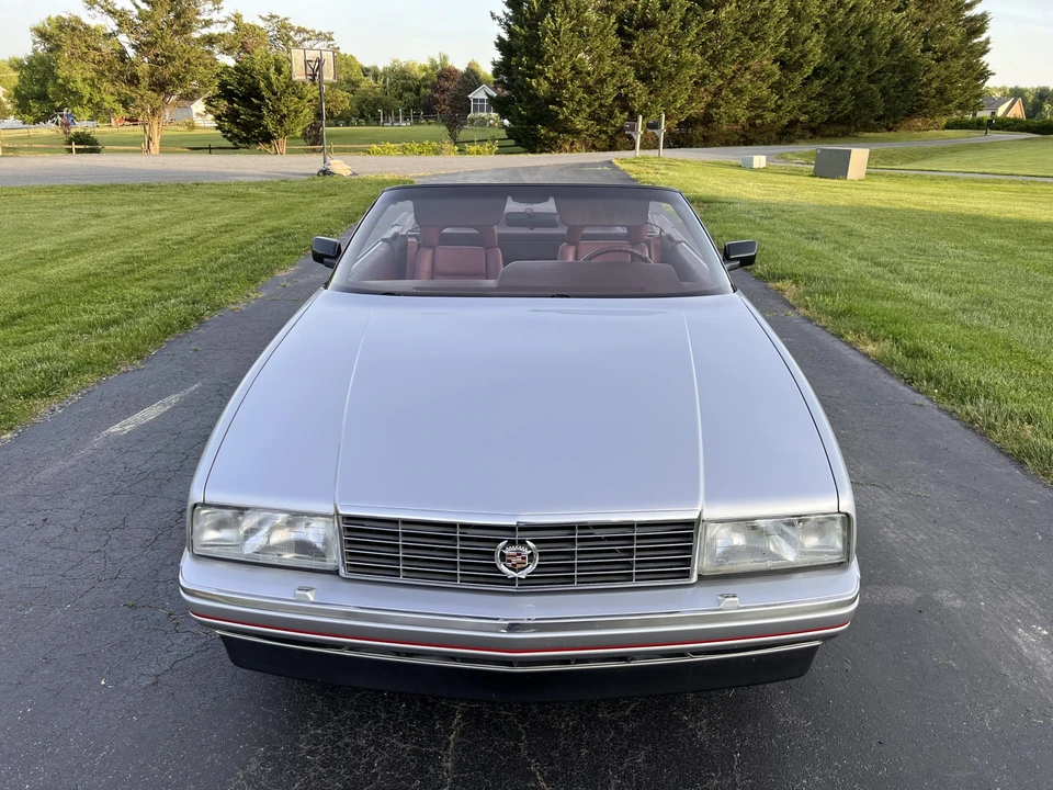 1987 Cadillac Allante - Image 20 of 31