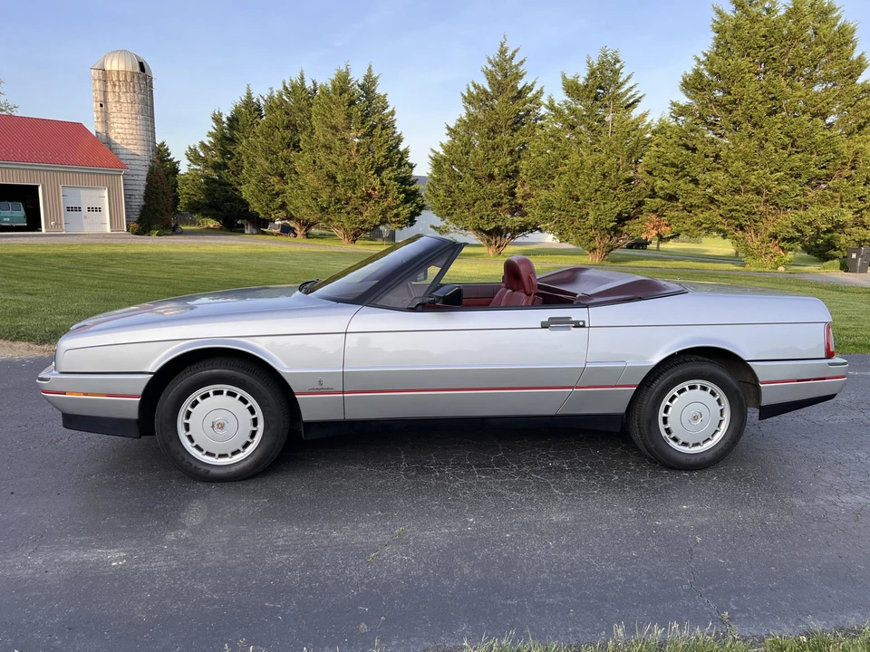 1987 Cadillac Allante - Image 5 of 31