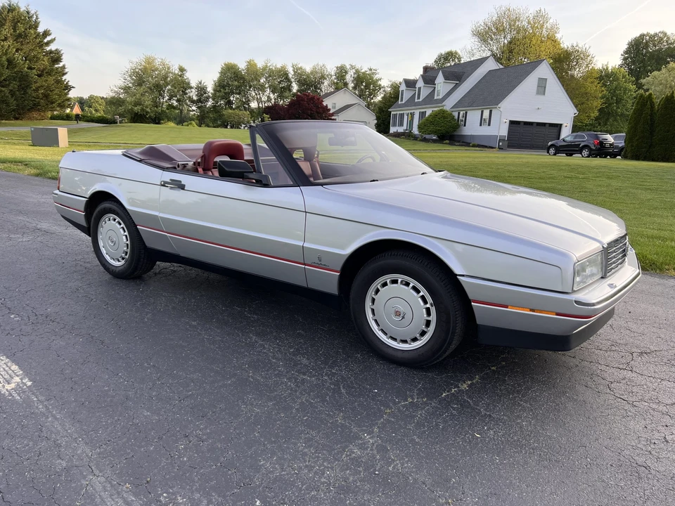 1987 Cadillac Allante - Image 17 of 31
