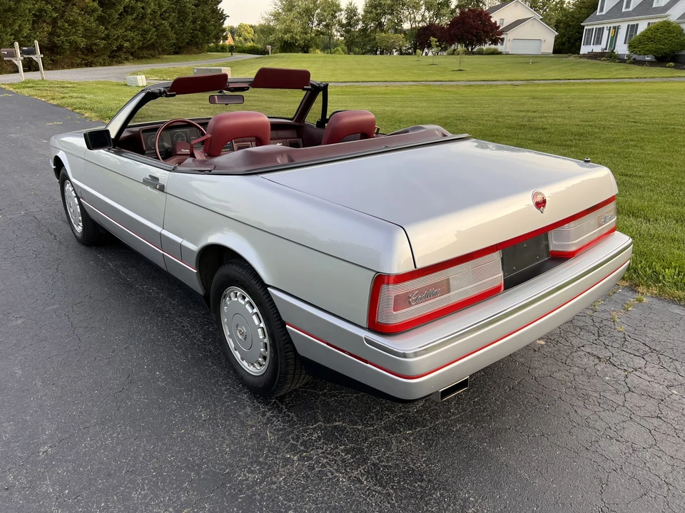 1987 Cadillac Allante - Image 6 of 31