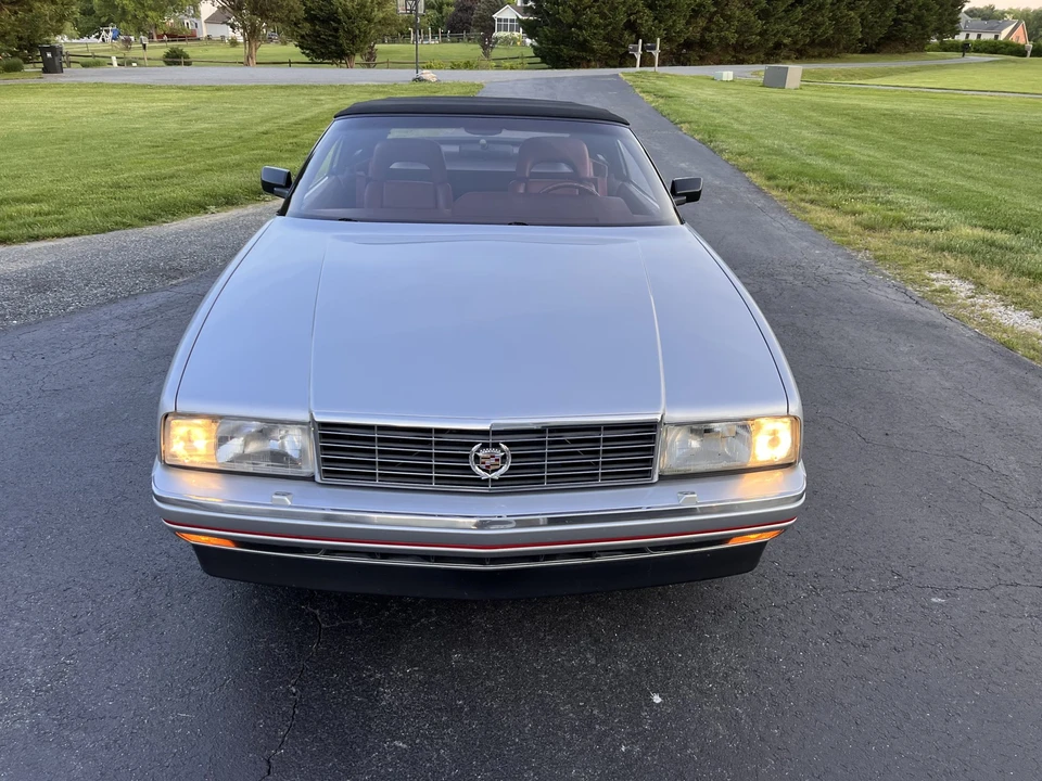 1987 Cadillac Allante - Image 29 of 31