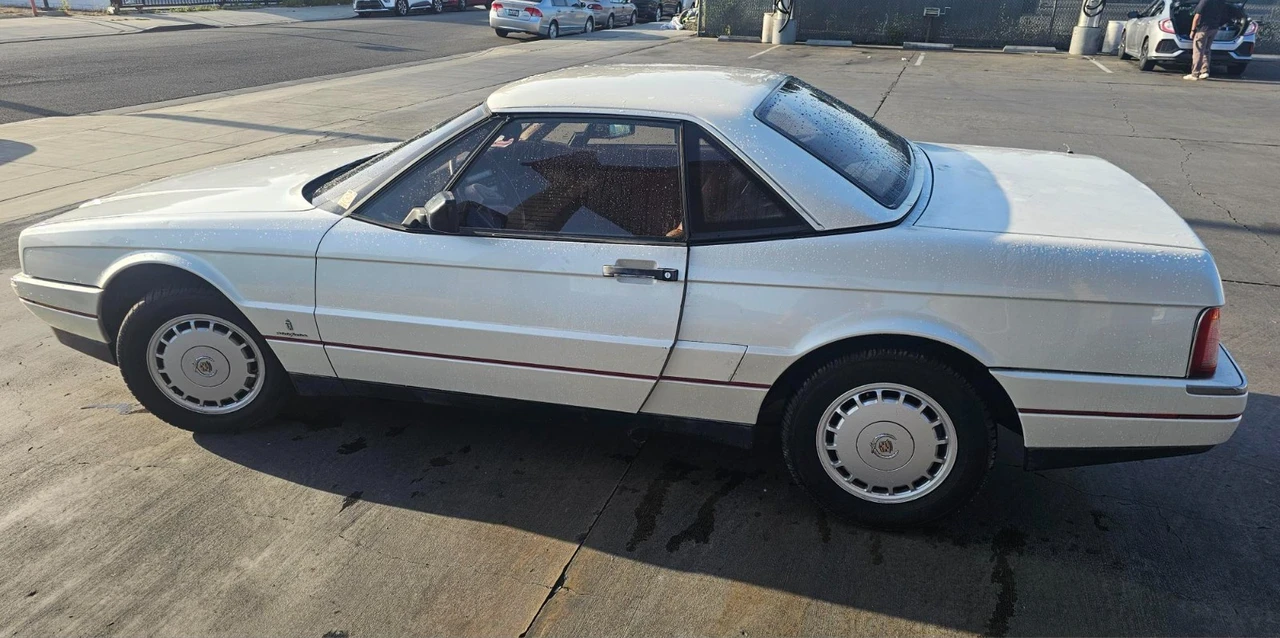 1987 Cadillac Allante - Image 9 of 20
