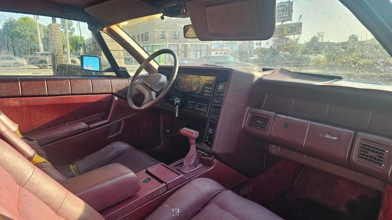 1987 Cadillac Allante - Image 13 of 20