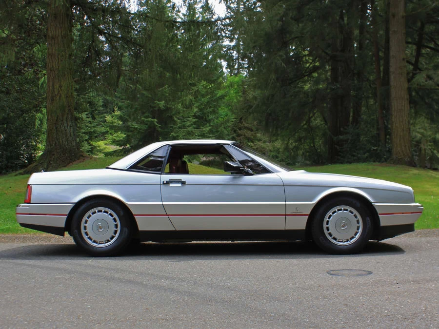 1987 Cadillac Allante - Image 2 of 10